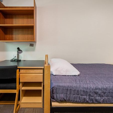 Pacific Spirit Hostel Vancouver Ngoại thất bức ảnh